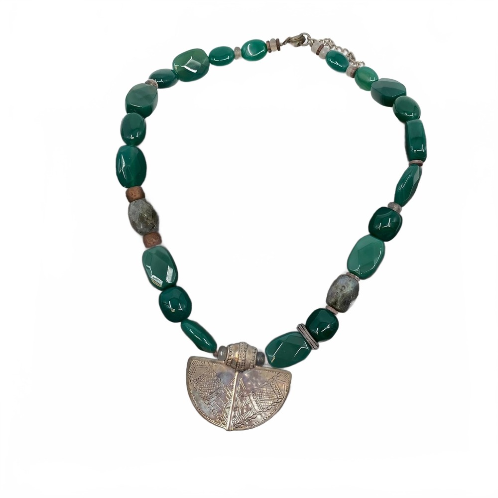 Silpada Silver Green Necklace Agate Bead Pendant